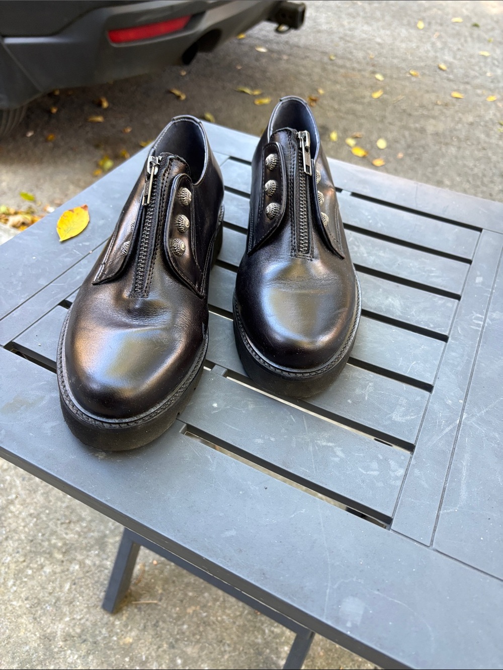 Women's Black Leather Zip-Front Loafers